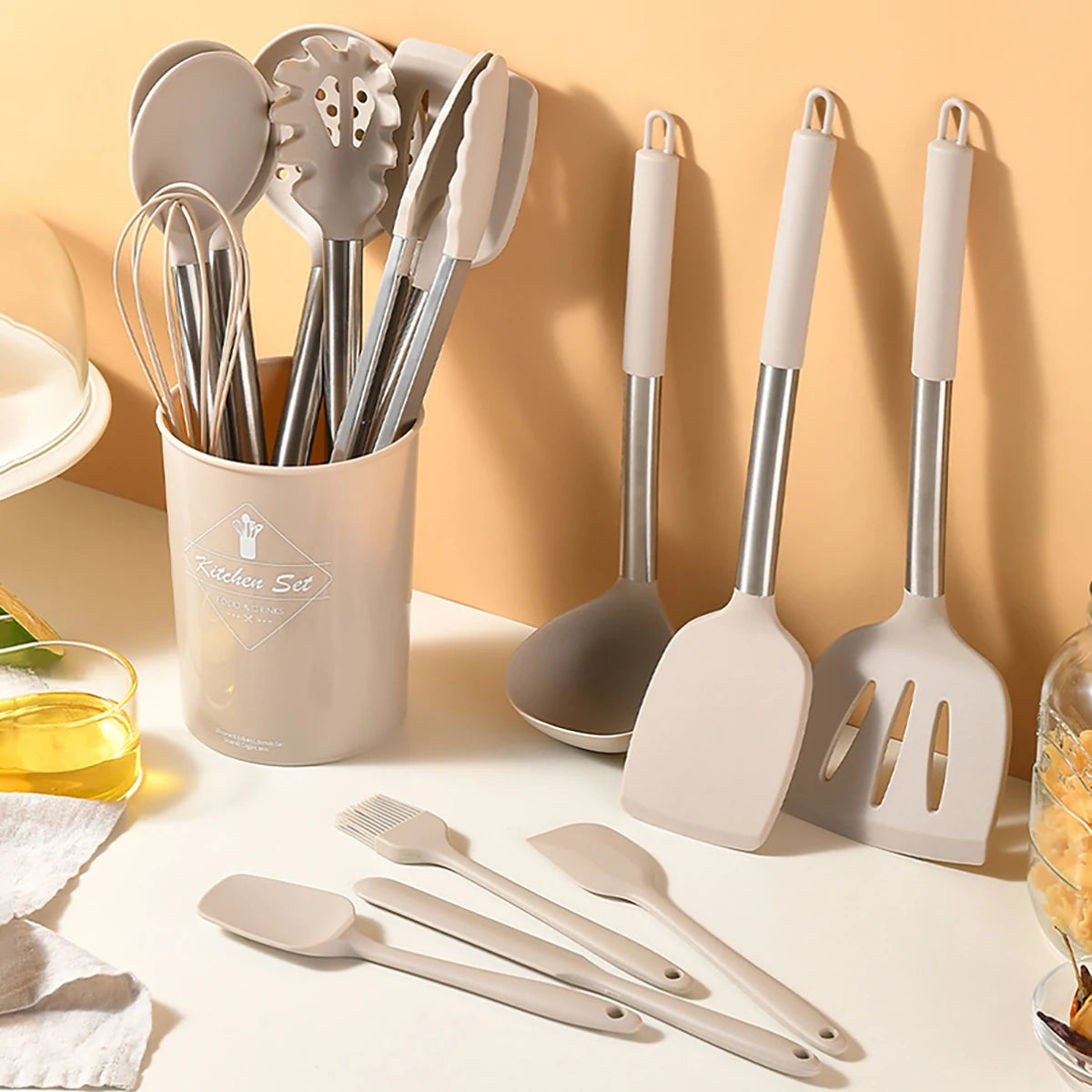 15pcs Silicone Kitchenware Set Stainless Steel Handle Cooking Utensils Spatula Spoon Food Clip Kitchen Tool with Storage Bucket